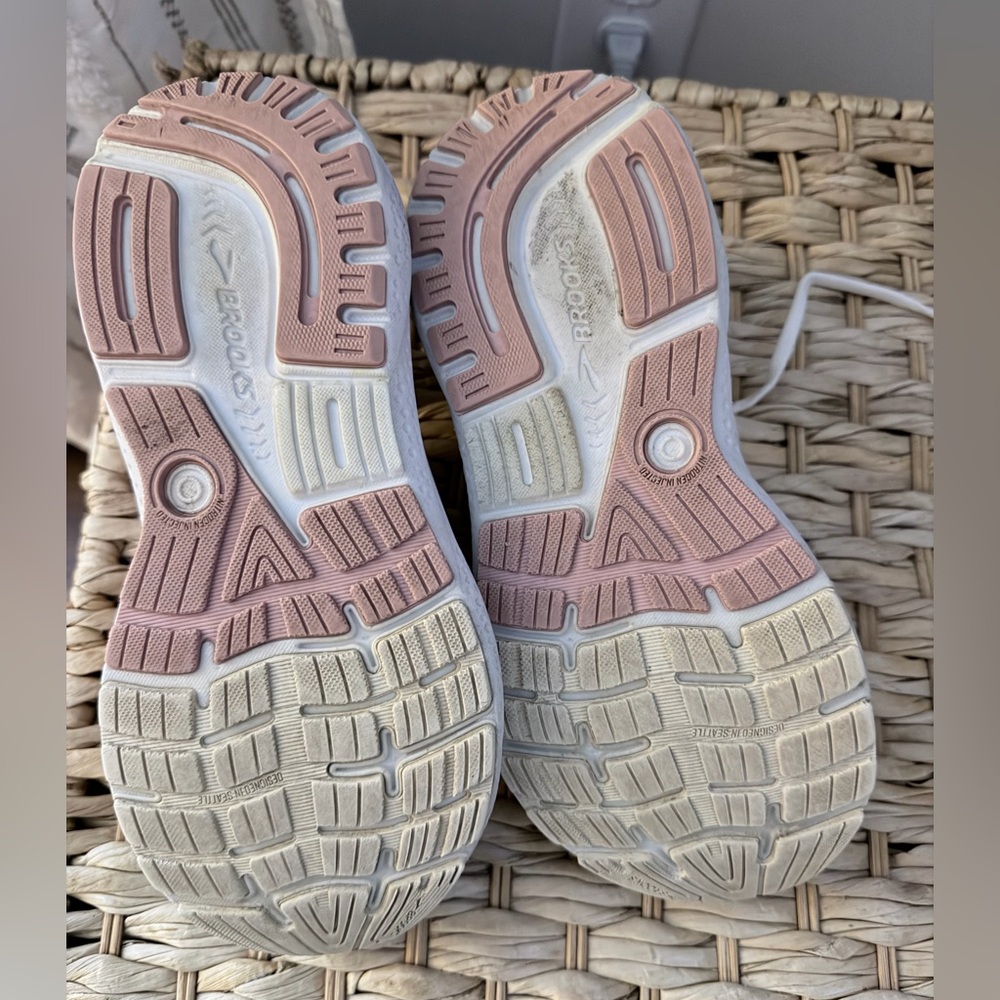 Brooks Women's White and Pink Athletic Shoes - Picture 3 of 3